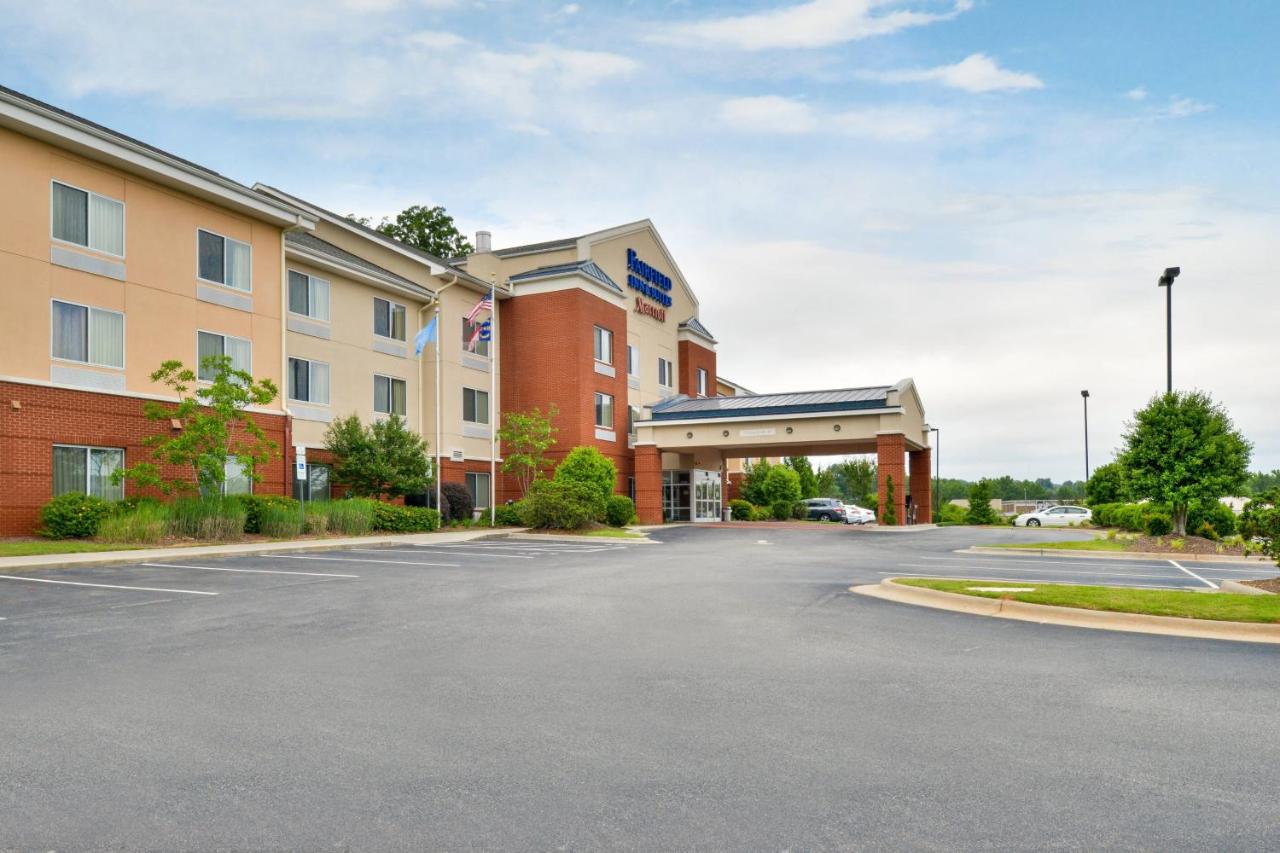 | Fairfield Inn & Suites by Marriott Asheboro