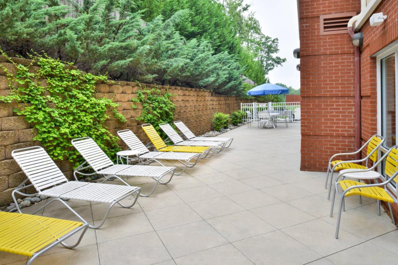 | Fairfield Inn & Suites by Marriott Asheboro