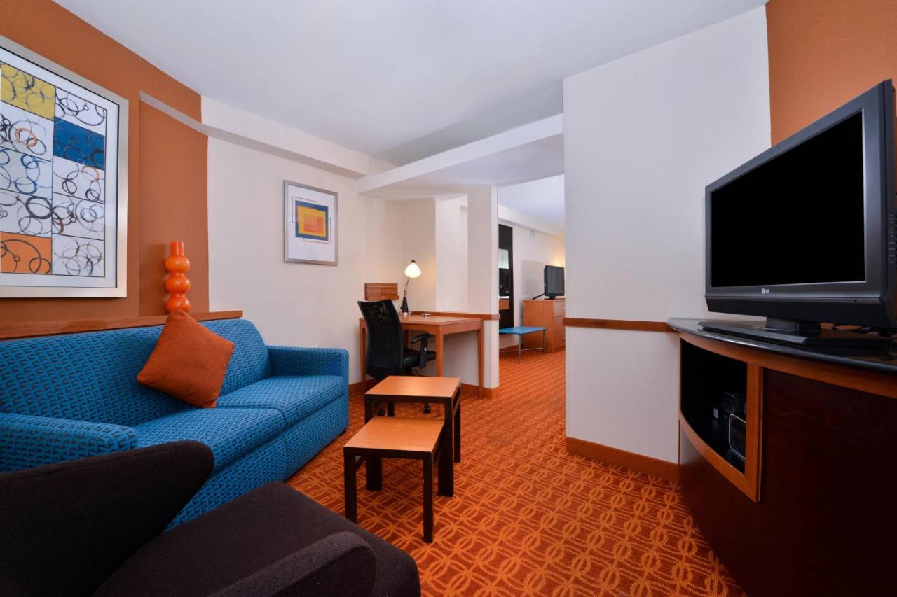 | Fairfield Inn & Suites by Marriott Asheboro