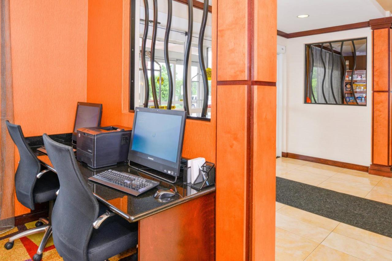 | Fairfield Inn & Suites by Marriott Asheboro