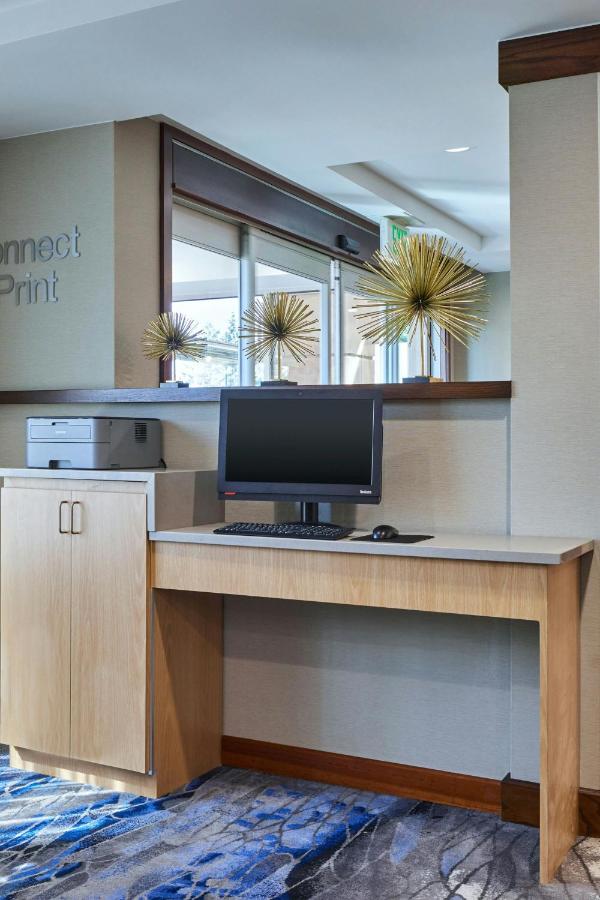 | Fairfield Inn & Suites by Marriott Burlington