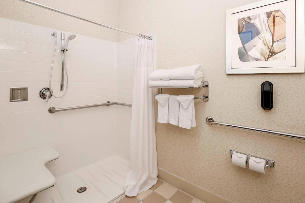 | Fairfield Inn & Suites Temecula