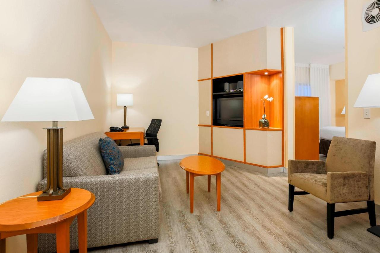 | Fairfield Inn & Suites Temecula