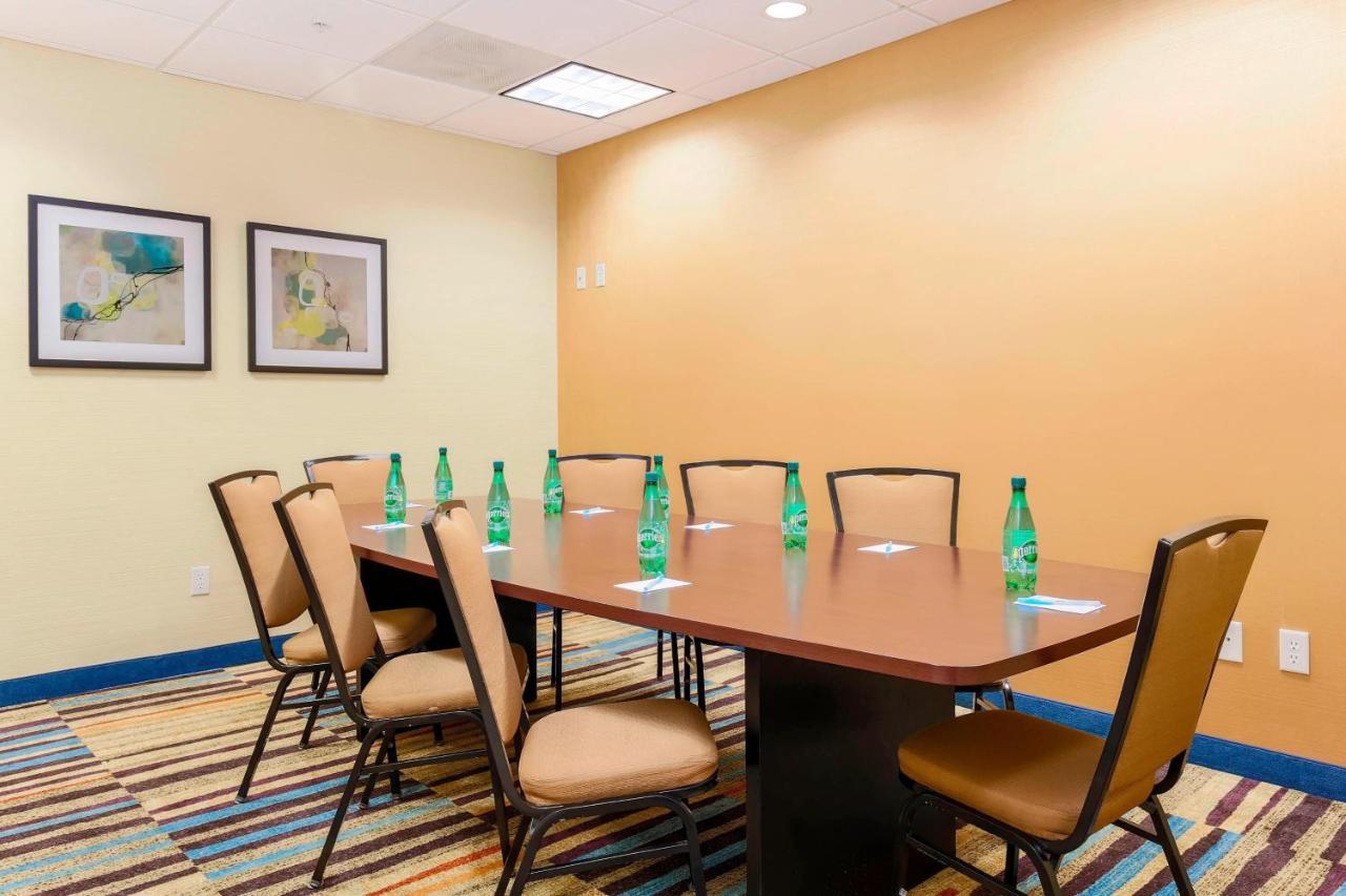 | Fairfield Inn & Suites Temecula