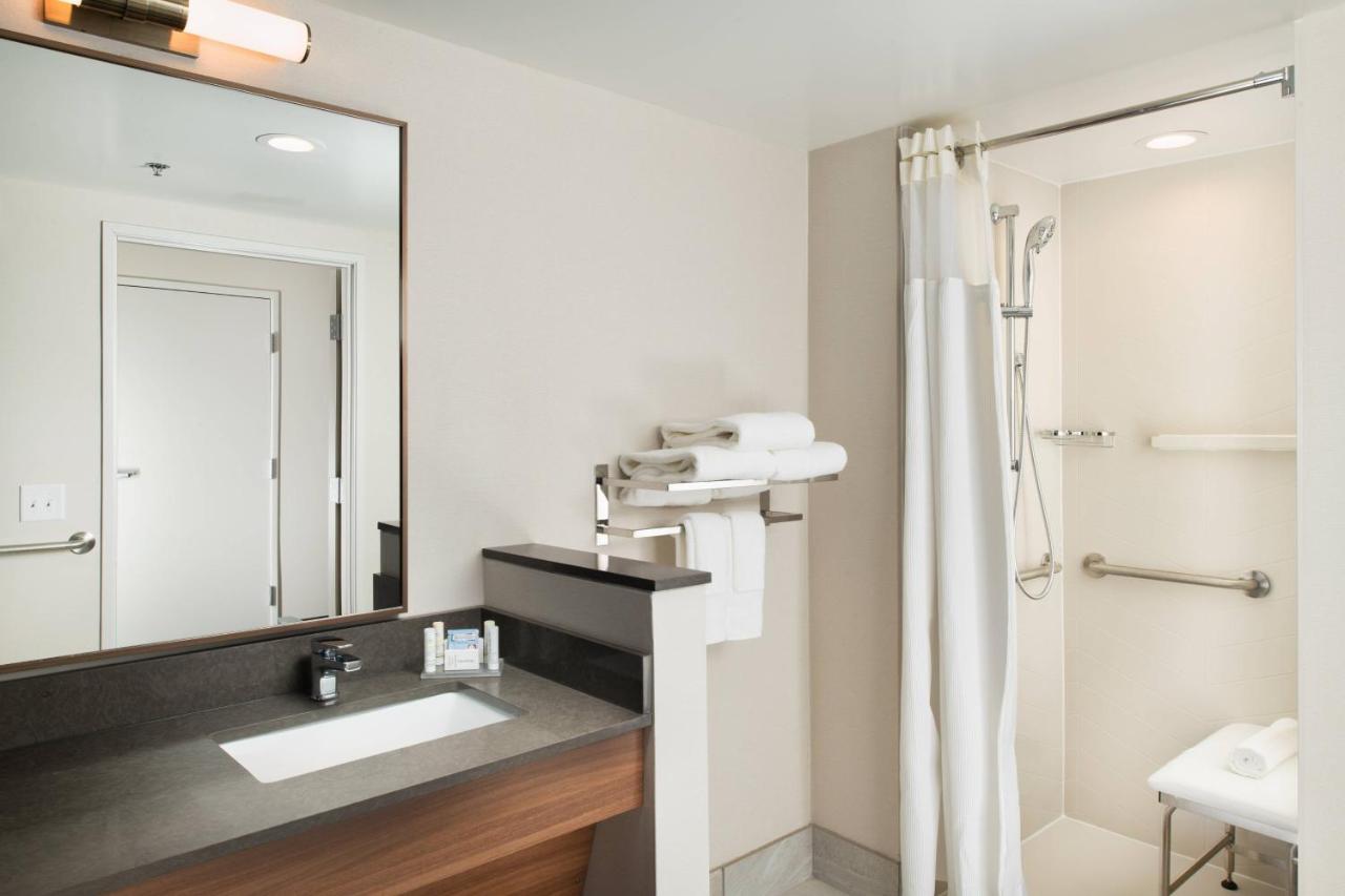 | Fairfield Inn & Suites Athens Marriott