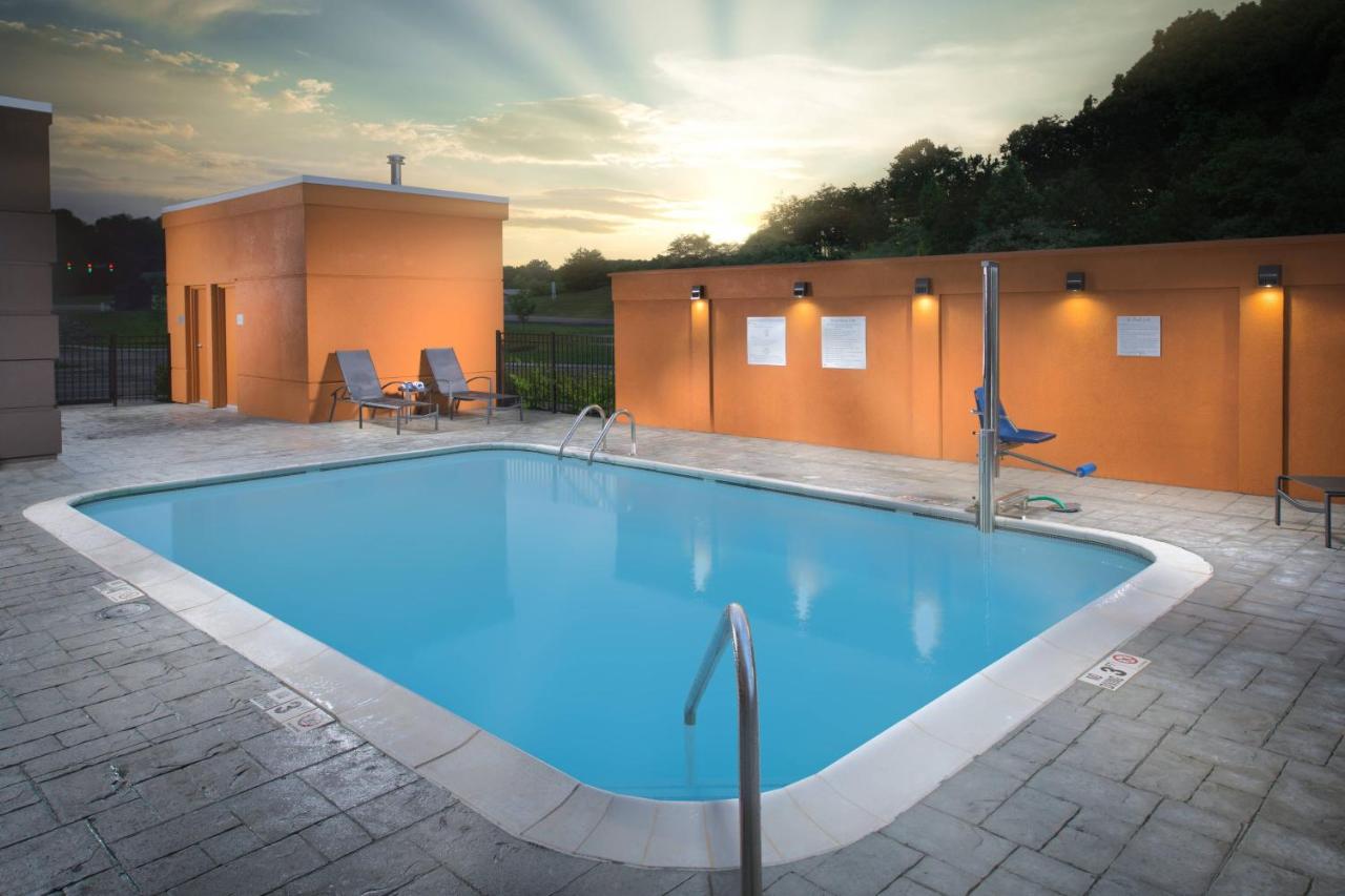  | Fairfield Inn & Suites Athens Marriott