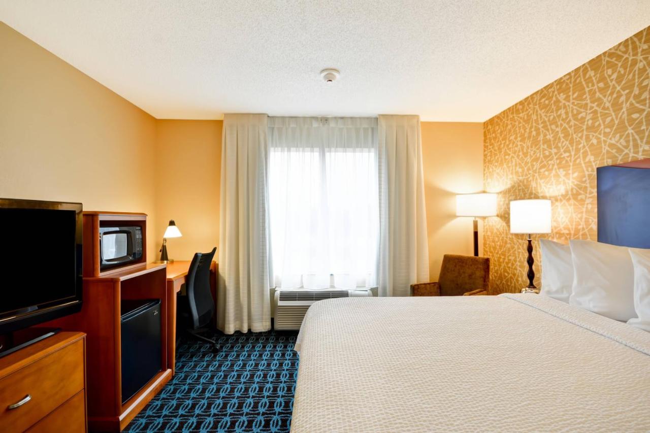 | Fairfield Inn & Suites Tampa Fairgrounds/Casino