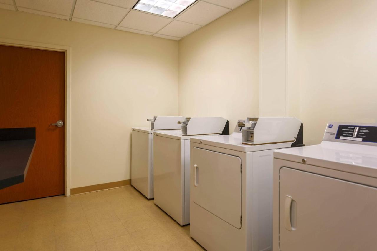 | Fairfield Inn & Suites Tampa Fairgrounds/Casino