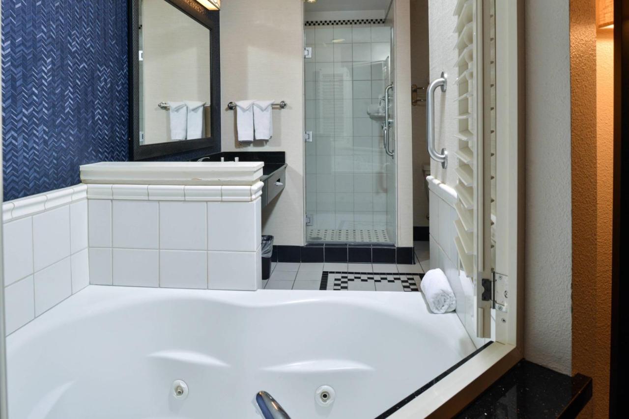  | Fairfield Inn & Suites Santa Cruz - Capitola