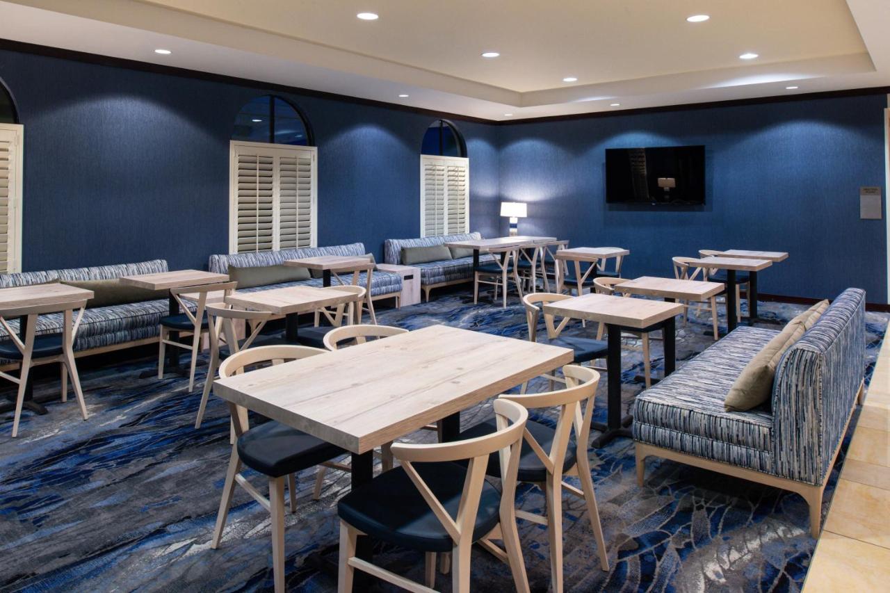  | Fairfield Inn & Suites Santa Cruz - Capitola