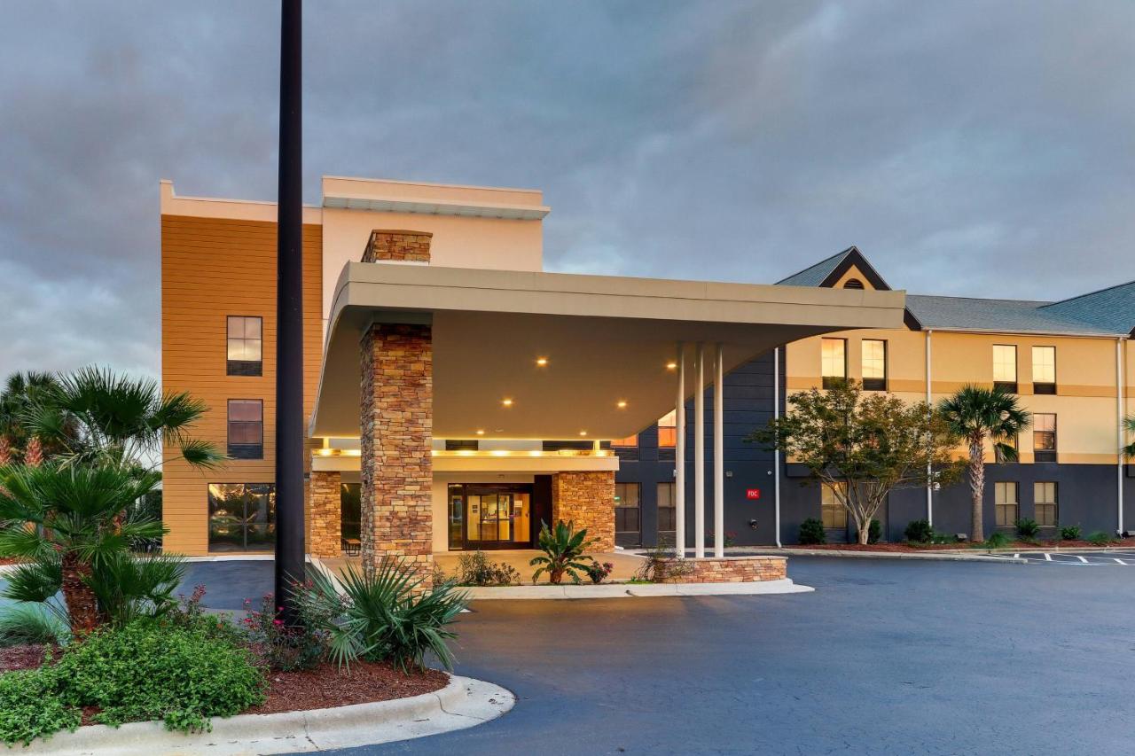 | Fairfield Inn & Suites Southport