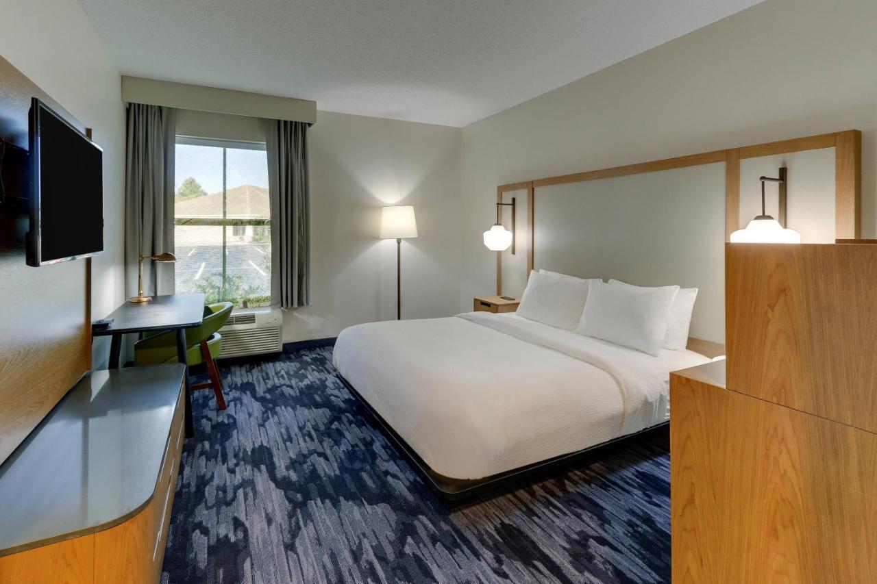 | Fairfield Inn & Suites Southport