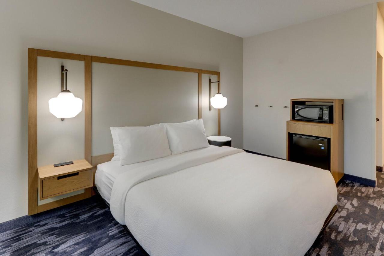 | Fairfield Inn & Suites Southport