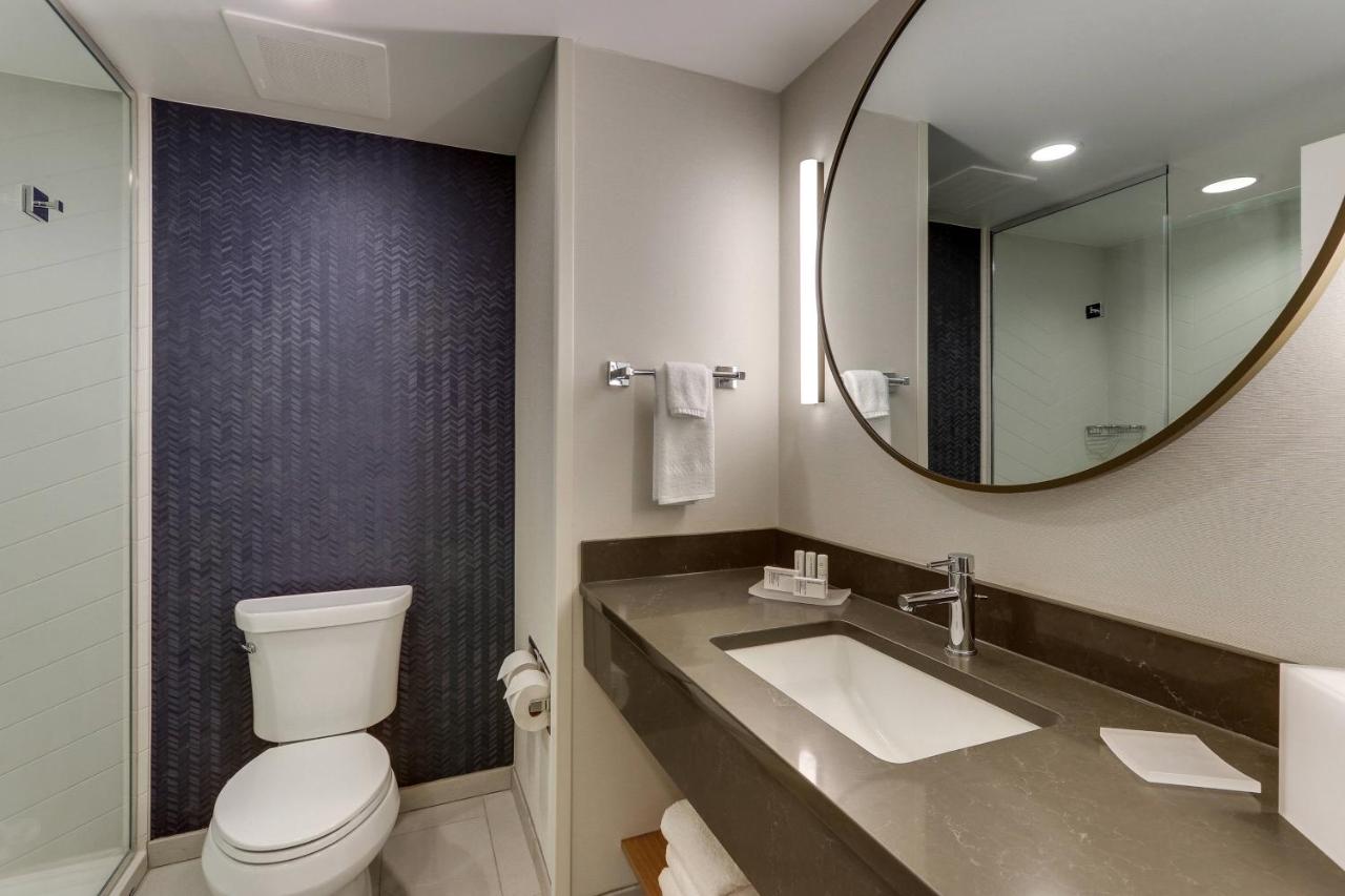 | Fairfield Inn & Suites Southport