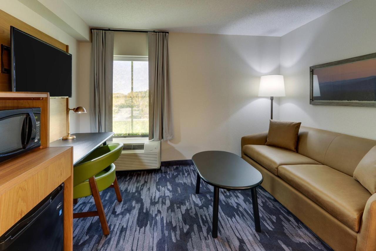 | Fairfield Inn & Suites Southport