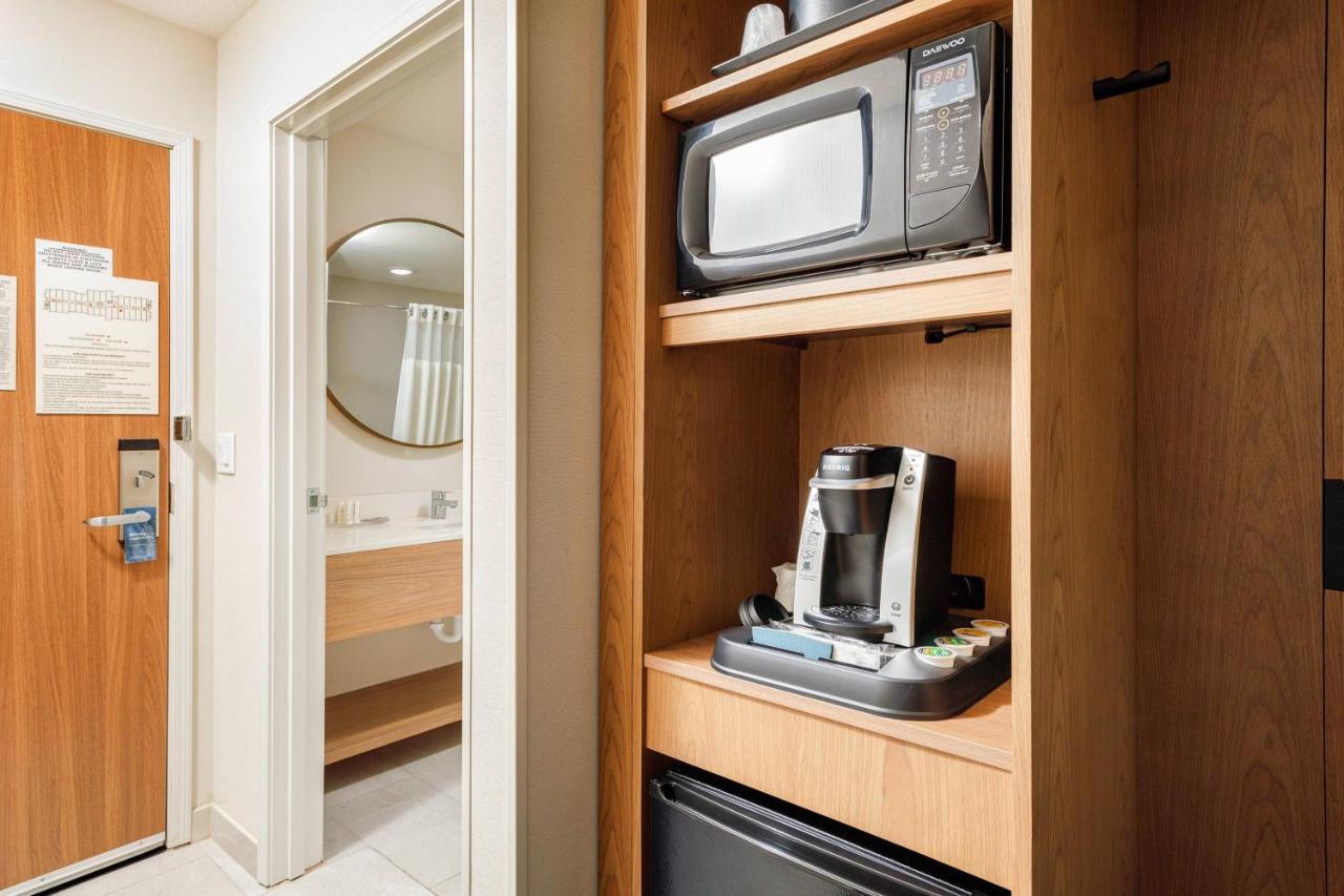 | Fairfield Inn & Suites by Marriott Salina