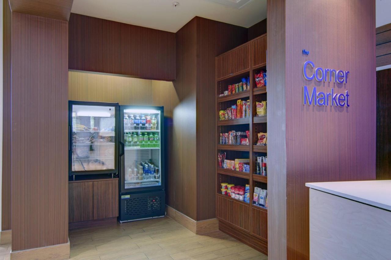 | Fairfield Inn and Suites by Marriott Natchitoches