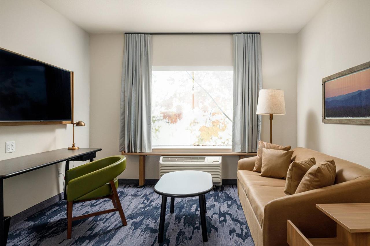 | Fairfield Inn & Suites by Marriott Salina