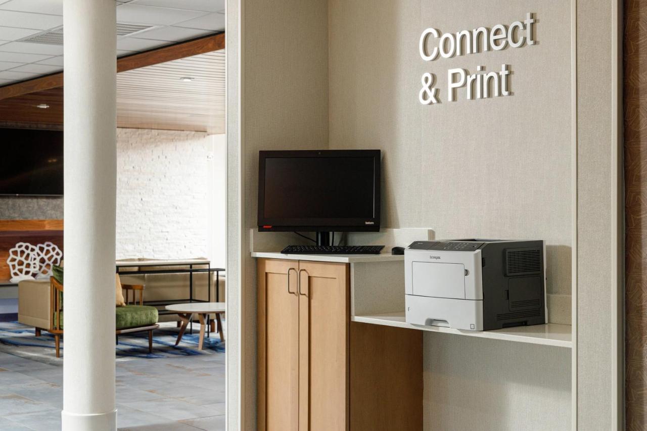 | Fairfield Inn & Suites by Marriott Salina