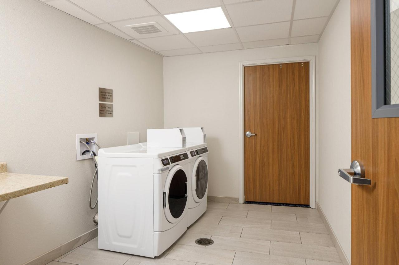 | Fairfield Inn & Suites by Marriott Salina