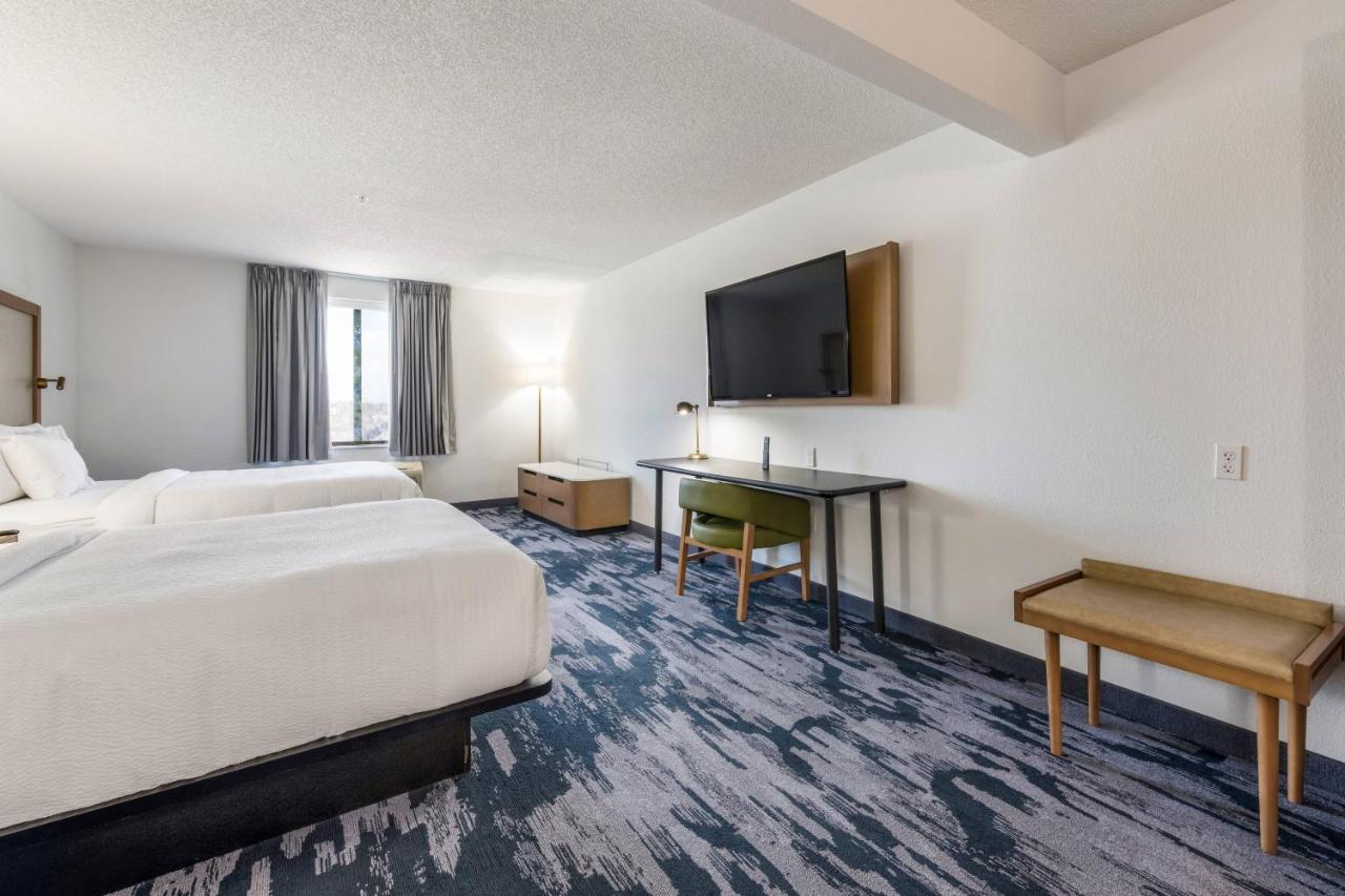 Guest Room with 2 Queen, Sofa bed at Fairfield Inn & Suites by Marriott Greensboro Coliseum Area