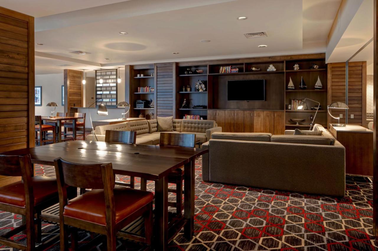 | Four Points By Sheraton Peoria