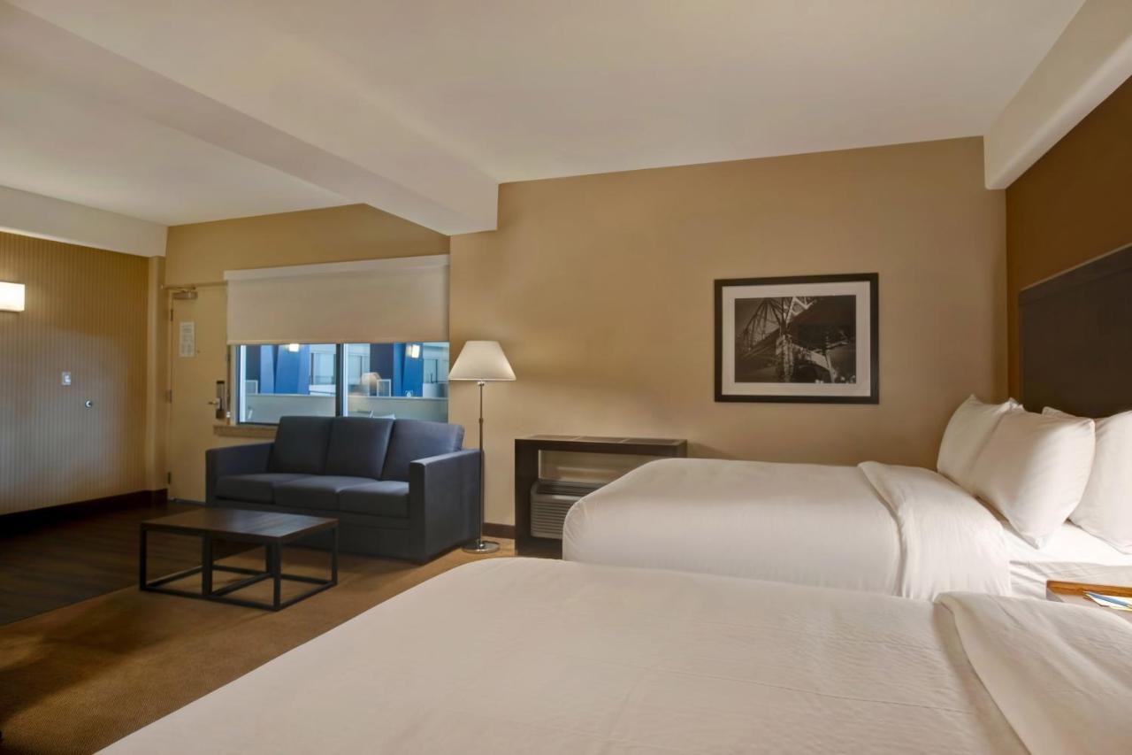 | Four Points By Sheraton Peoria