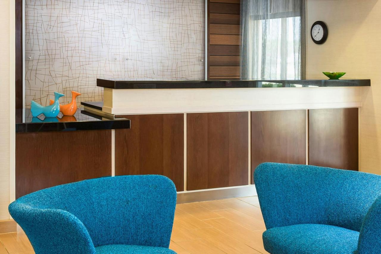 | Fairfield Inn & Suites Holland