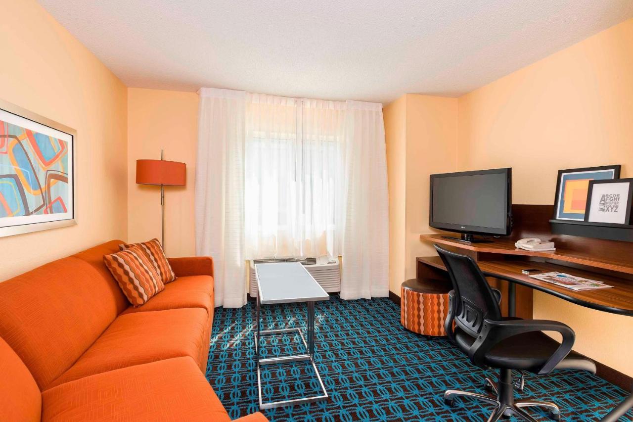 | Fairfield Inn & Suites Holland