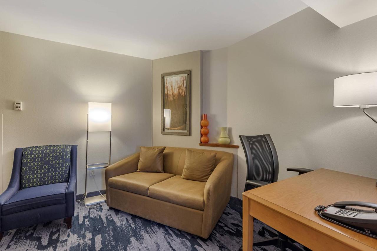  | Fairfield Inn & Suites by Marriott Texarkana