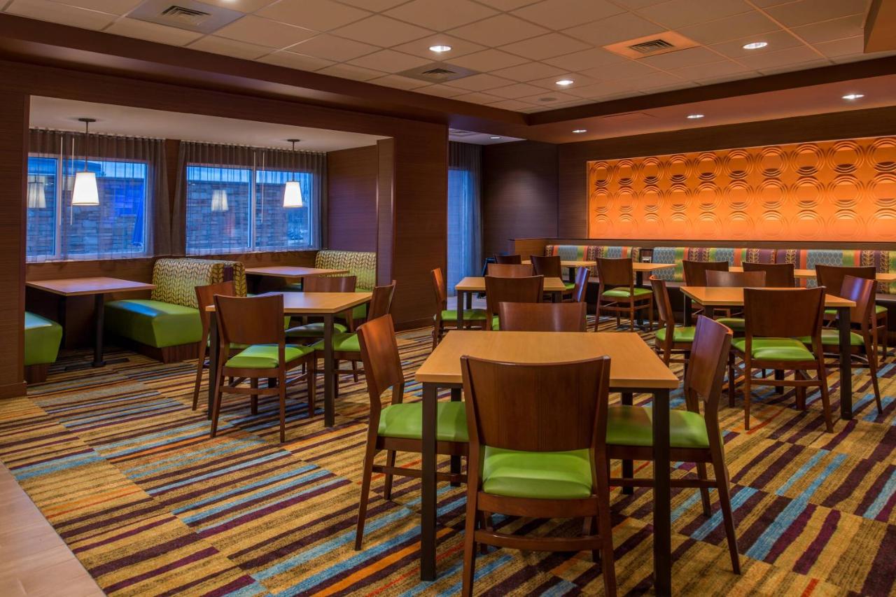 | Fairfield Inn & Suites by Marriott St. Louis Westport