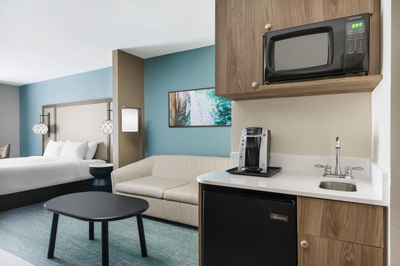  | Fairfield Inn & Suites by Marriott Marathon Florida Keys