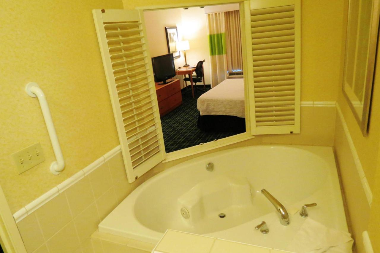 | Fairfield Inn & Suites by Marriott Mt. Vernon Rend Lake