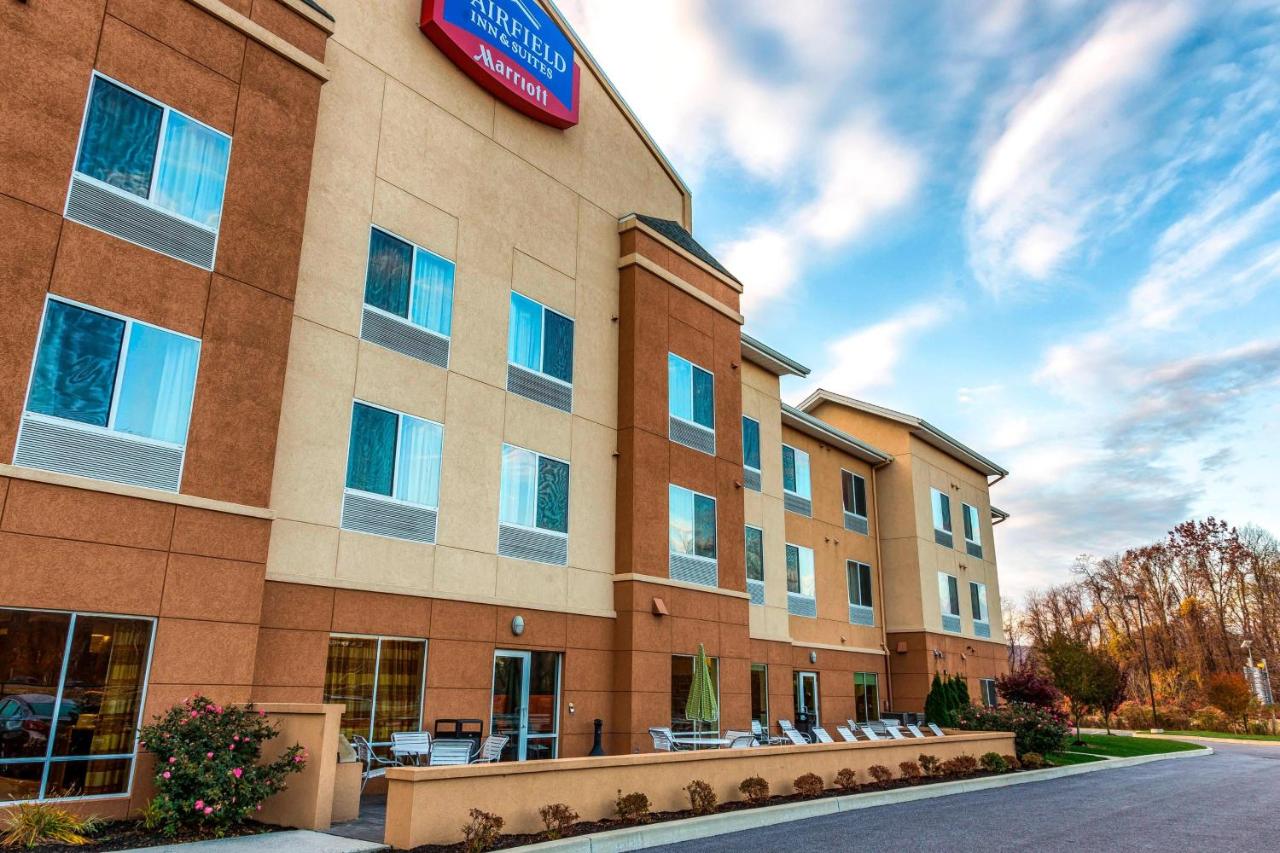 | Fairfield Inn & Suites by Marriott Harrisburg West/New Cumberland