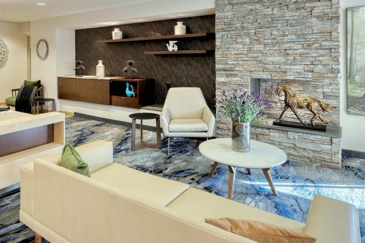 | Fairfield Inn & Suites by Marriott Harrisburg West/New Cumberland