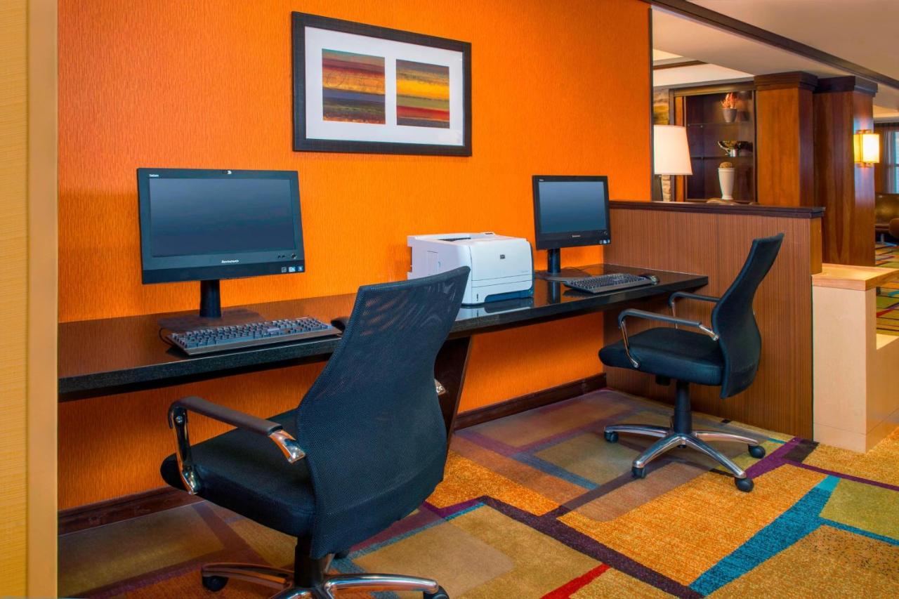 | Fairfield Inn & Suites by Marriott Williamsburg