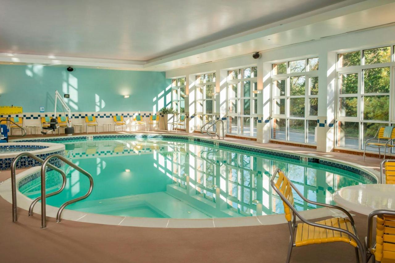 | Fairfield Inn & Suites by Marriott Williamsburg