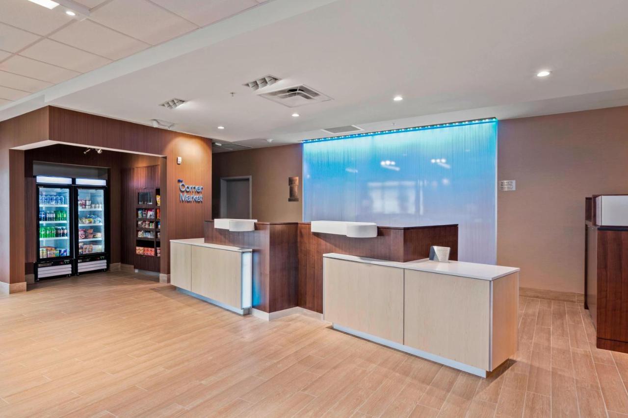 | Fairfield Inn & Suites by Marriott St Petersburg North