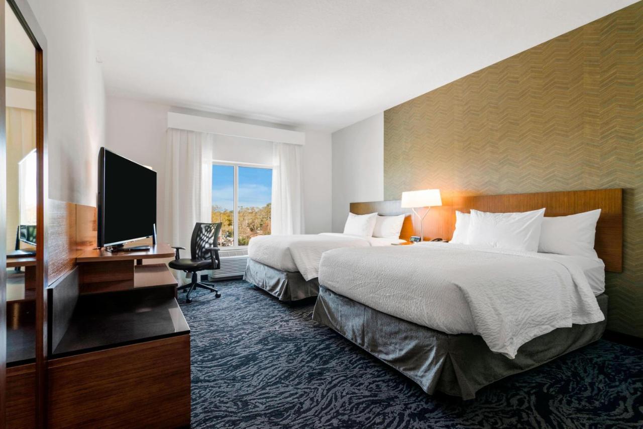 | Fairfield Inn & Suites by Marriott St Petersburg North