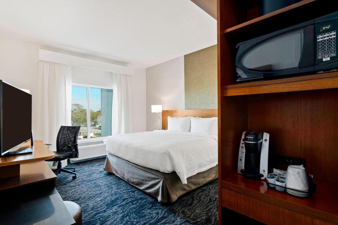 | Fairfield Inn & Suites by Marriott St Petersburg North