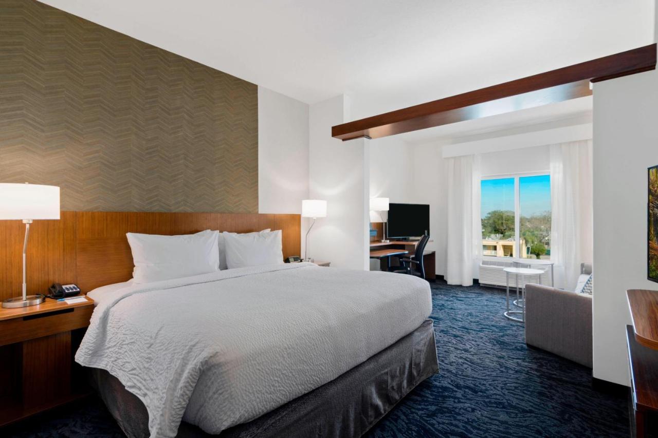 | Fairfield Inn & Suites by Marriott St Petersburg North
