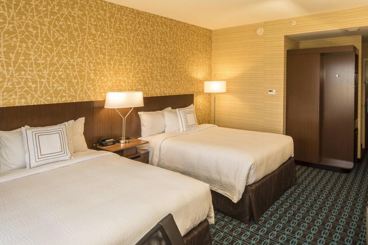 | Fairfield Inn & Suites by Marriott Pittsburgh North/McCandless Crossing