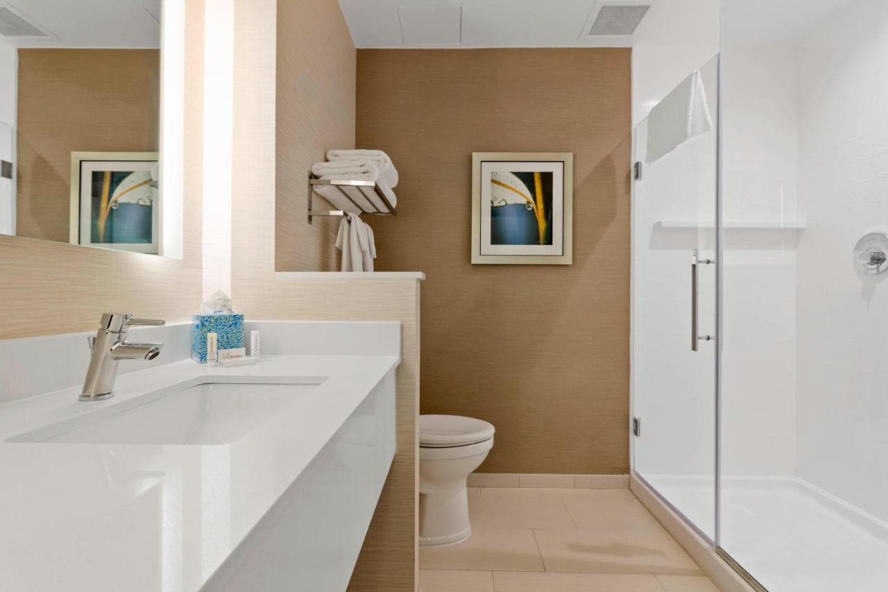 | Fairfield Inn & Suites by Marriott St Petersburg North