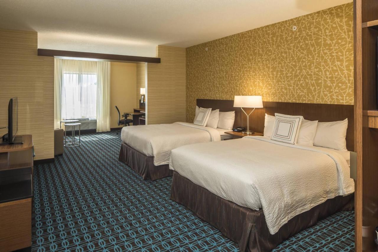 | Fairfield Inn & Suites by Marriott Pittsburgh North/McCandless Crossing