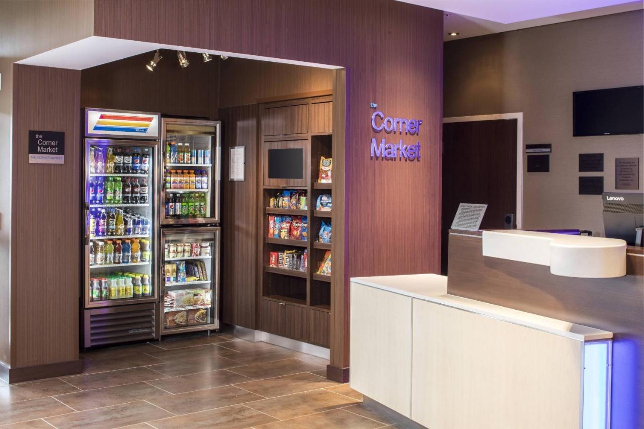 | Fairfield Inn & Suites by Marriott Pittsburgh North/McCandless Crossing