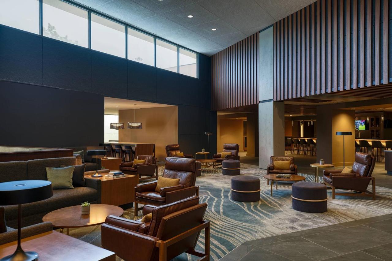 | Chicago Marriott Schaumburg