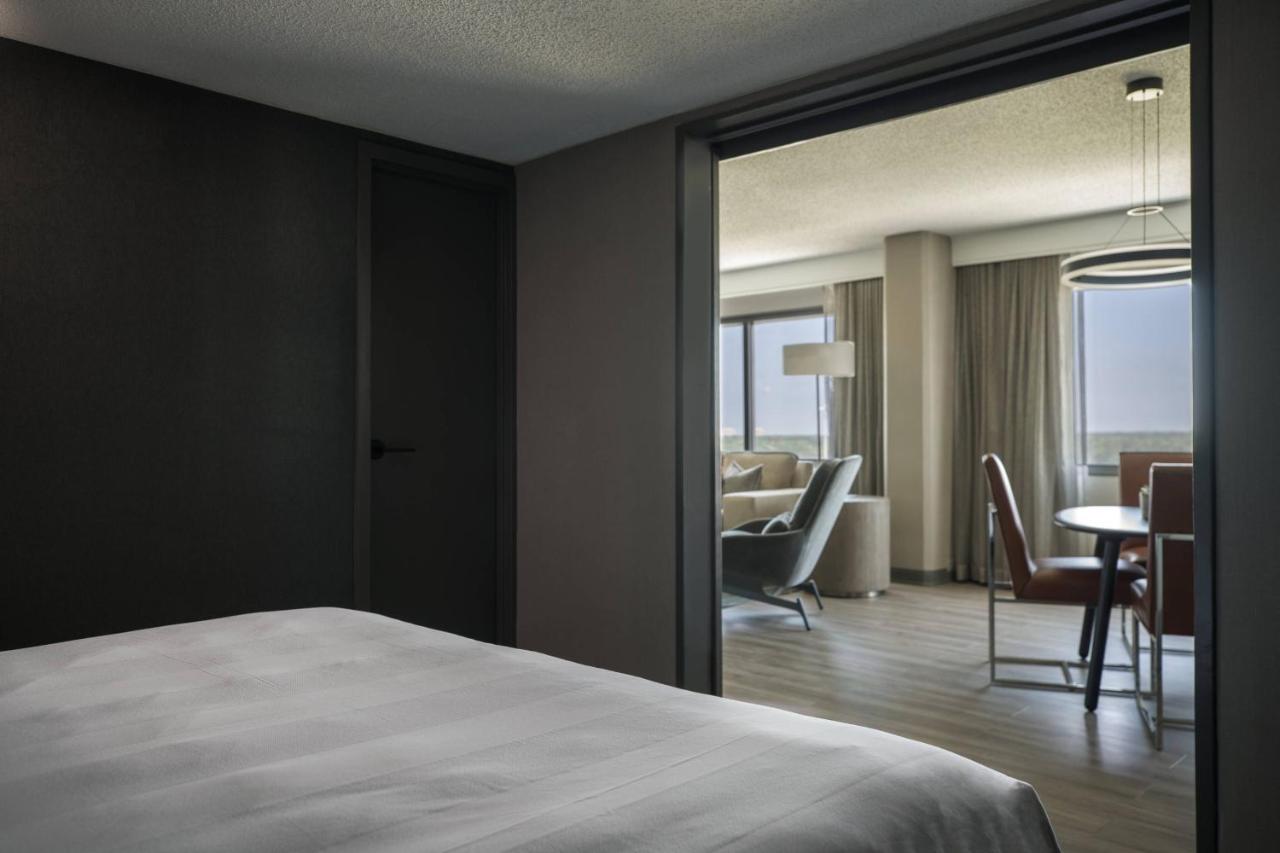 | Chicago Marriott Schaumburg