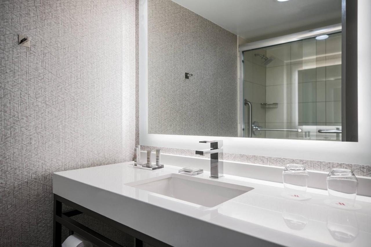 | Chicago Marriott Schaumburg