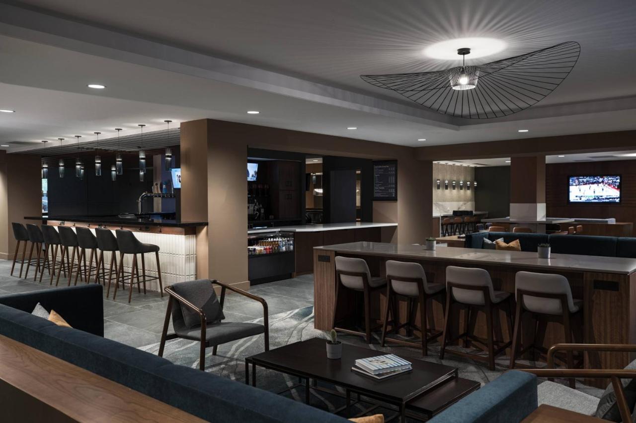 | Chicago Marriott Schaumburg