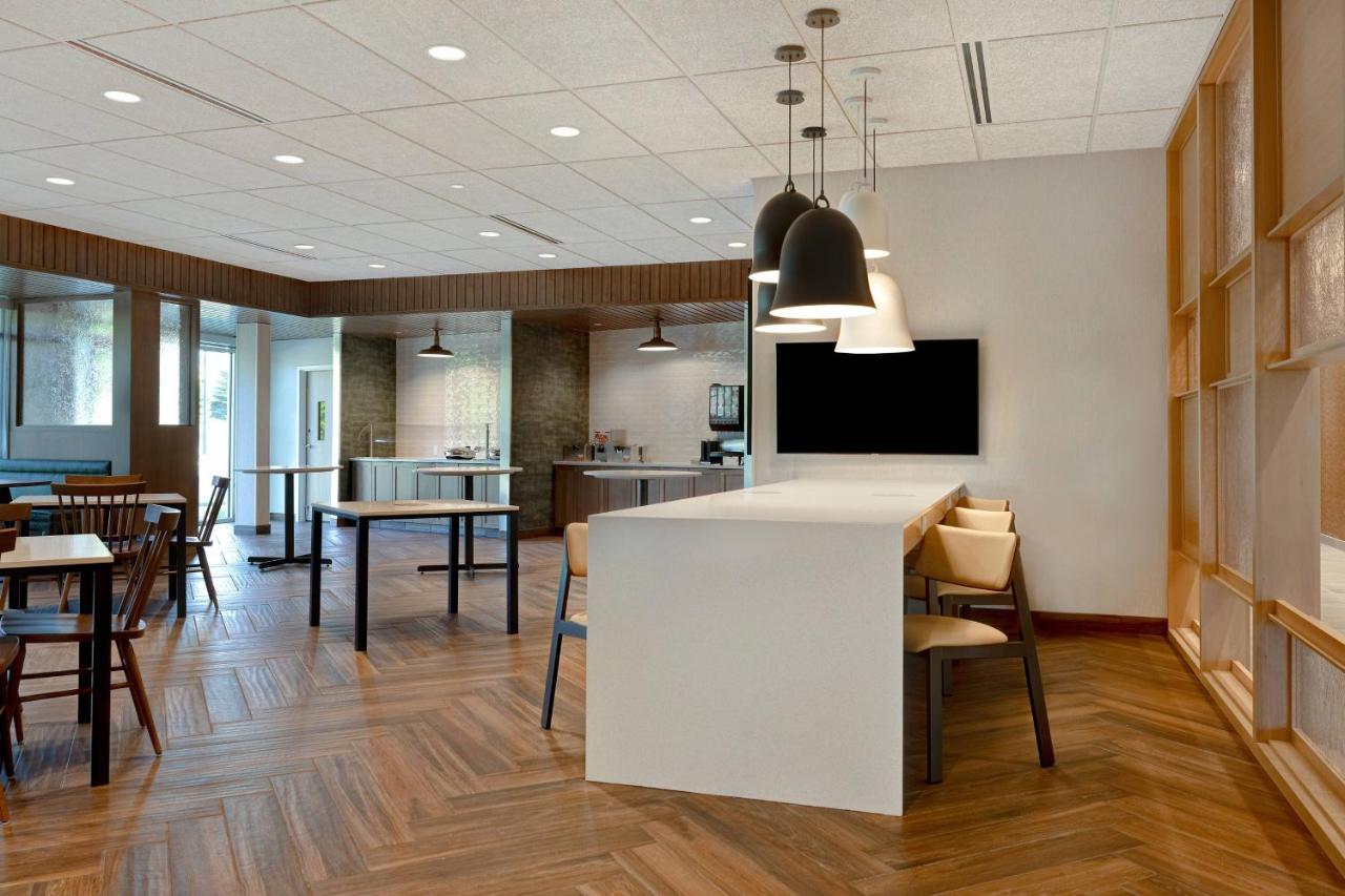 | Fairfield by Marriott Inn & Suites St. Paul Eagan